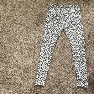 Cheetah print leggings